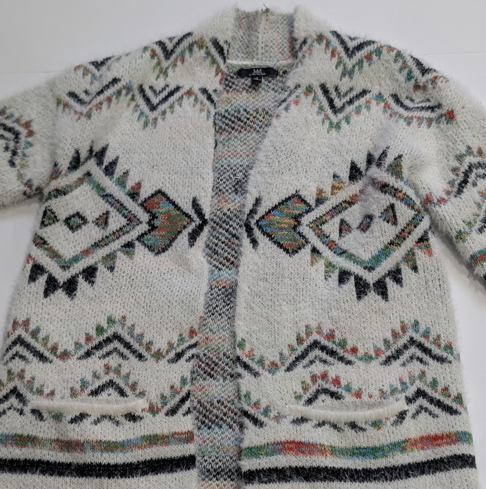 MM My Michele Cozy Axtec Long Sweater-Pockets-Fuzzy- Open Front Size Small